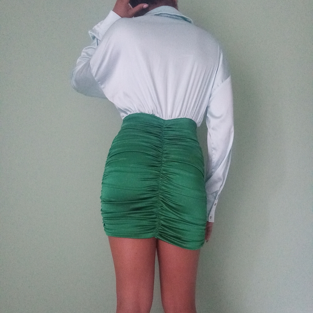 Women's green SHEIN Two Tone Ruched Bodycon Dress - Picture 4 of 15